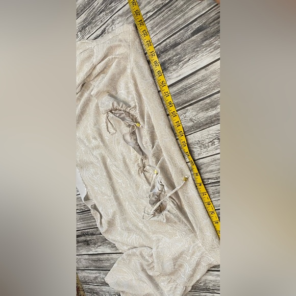 Michael Kors white and gold paisley print top on or off shoulder size xl - Picture 6 of 11